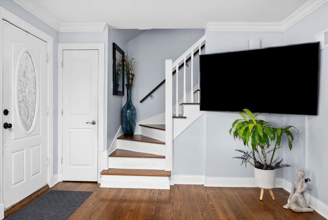 6123 S Meade Avenue, Chicago, IL 60638