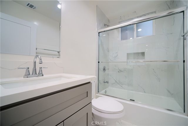 2011 S 8th Avenue, Los Angeles, CA 90018