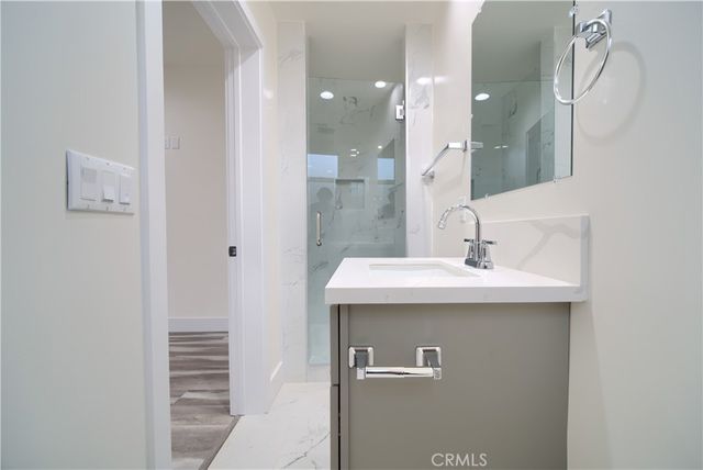 2011 S 8th Avenue, Los Angeles, CA 90018