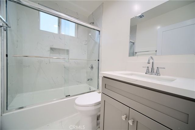2011 S 8th Avenue, Los Angeles, CA 90018