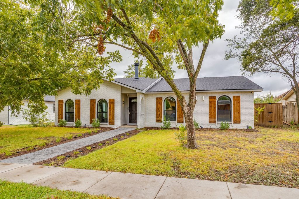 2101 Alder Trail, Grand Prairie, TX 75052 — exterior