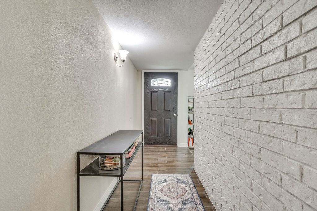 2101 Alder Trail, Grand Prairie, TX 75052 — photo 3
