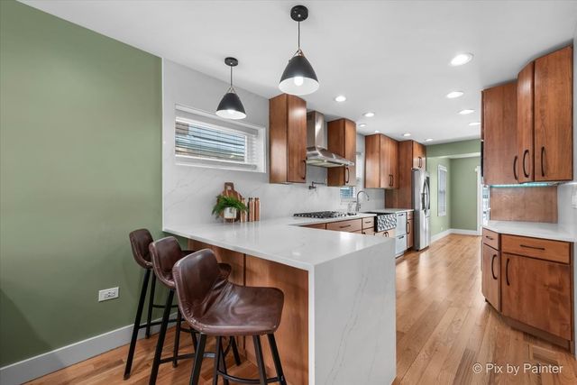 6372 N Sayre Avenue, Chicago, IL 60631