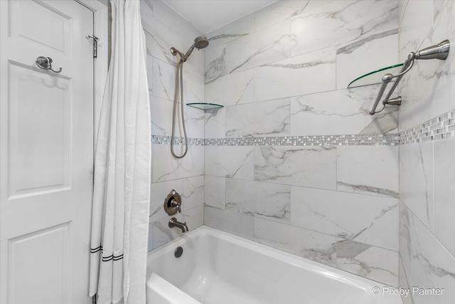 6372 N Sayre Avenue, Chicago, IL 60631