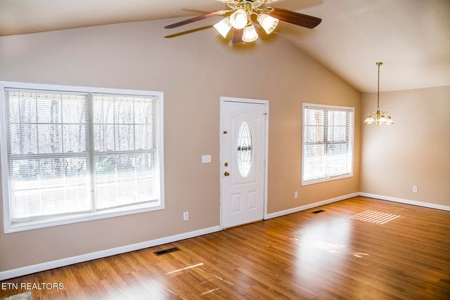 107 Ivy Lane, Crossville, TN 38558