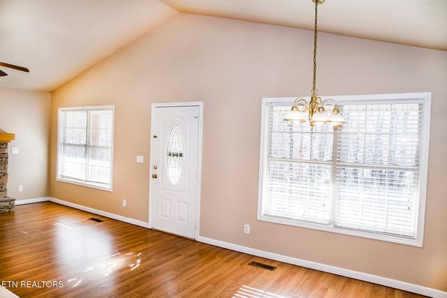 107 Ivy Lane, Crossville, TN 38558