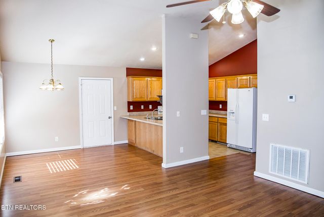 107 Ivy Lane, Crossville, TN 38558