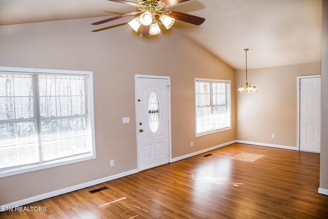 107 Ivy Lane, Crossville, TN 38558