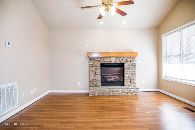 107 Ivy Lane, Crossville, TN 38558