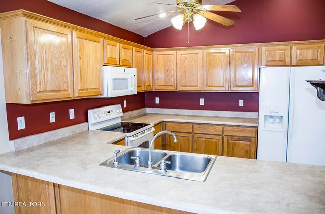 107 Ivy Lane, Crossville, TN 38558