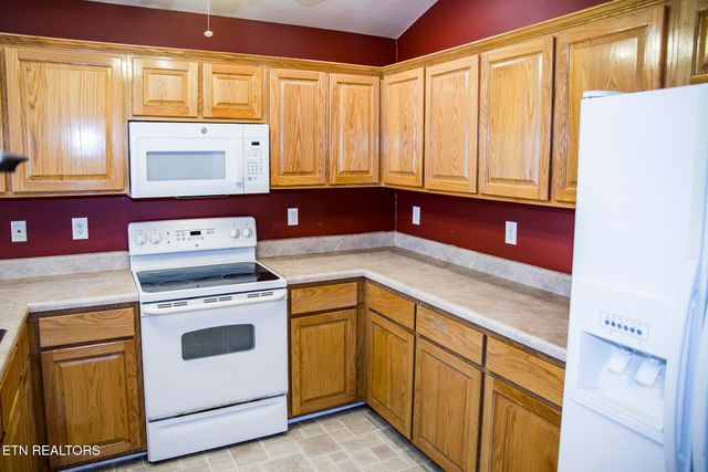 107 Ivy Lane, Crossville, TN 38558