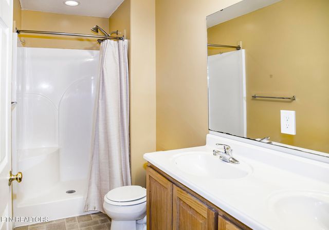 107 Ivy Lane, Crossville, TN 38558