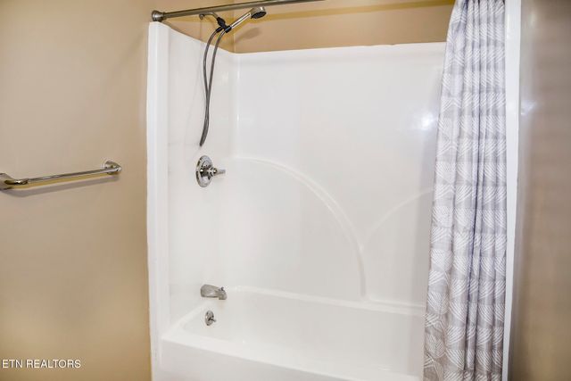 107 Ivy Lane, Crossville, TN 38558