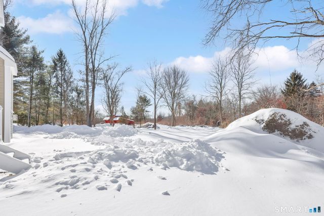 102 West Street, Hebron, CT 06248