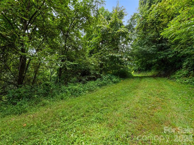 403 Malin Trail, Waynesville, NC 28786