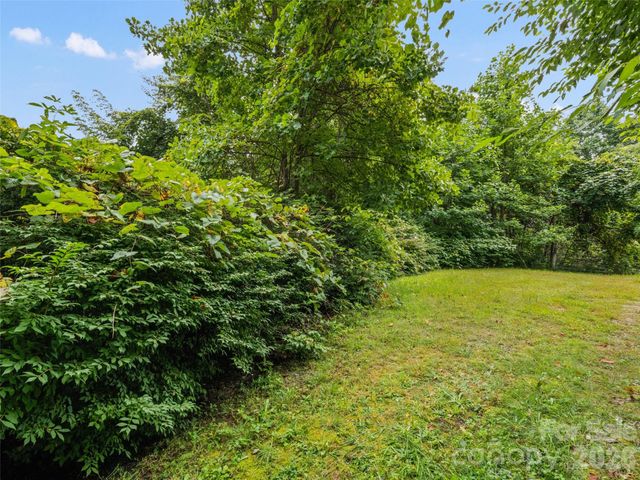 403 Malin Trail, Waynesville, NC 28786