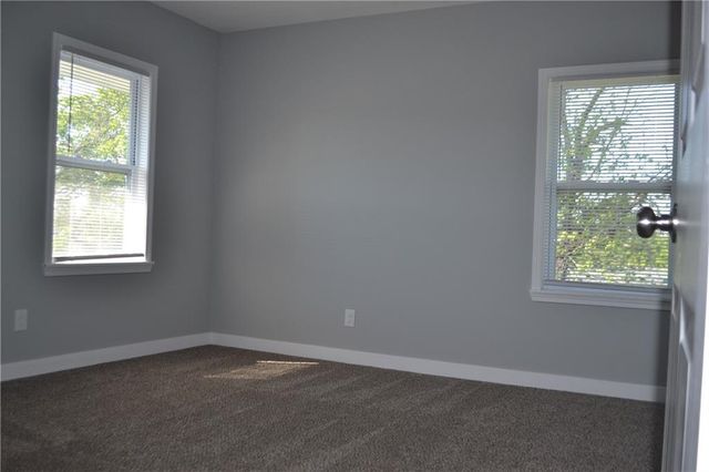 7330 Ozark Road, Kansas City, MO 64129