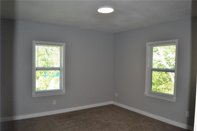 7330 Ozark Road, Kansas City, MO 64129