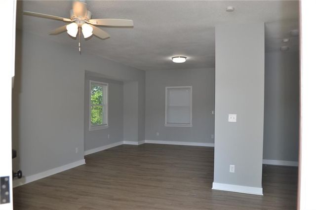 7330 Ozark Road, Kansas City, MO 64129