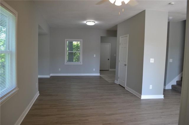 7330 Ozark Road, Kansas City, MO 64129