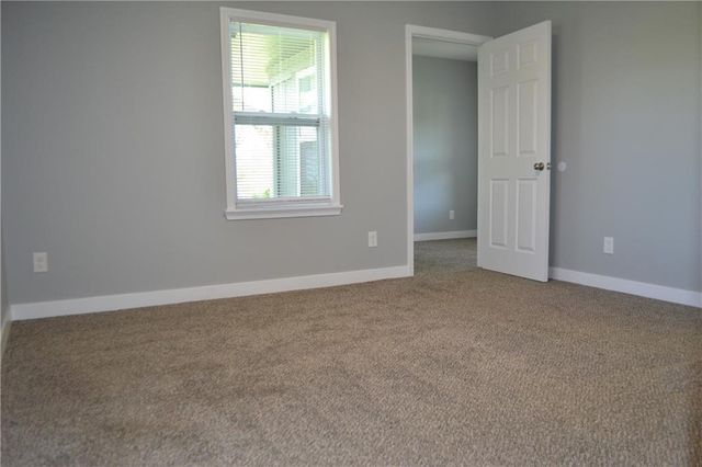 7330 Ozark Road, Kansas City, MO 64129