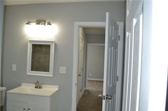7330 Ozark Road, Kansas City, MO 64129