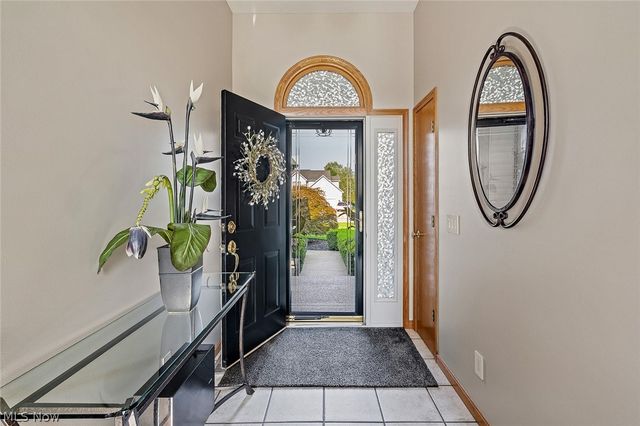 3905 Meander Drive, Mineral Ridge, OH 44440