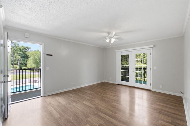 500 Paragon Mills Rd Apt M19, Nashville, TN 37211