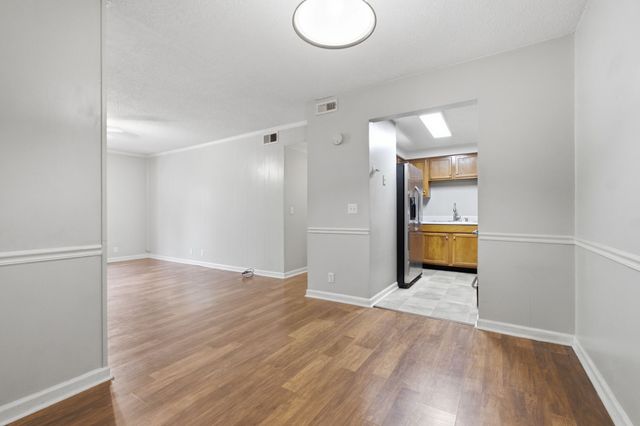 500 Paragon Mills Rd Apt M19, Nashville, TN 37211