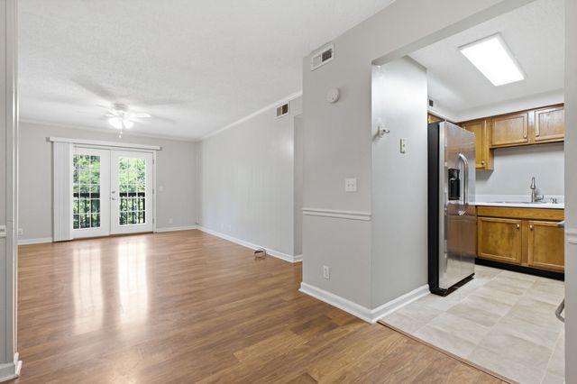 500 Paragon Mills Rd Apt M19, Nashville, TN 37211
