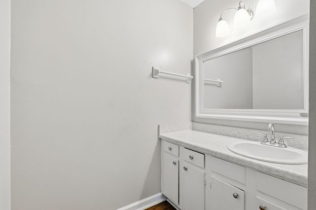 500 Paragon Mills Rd Apt M19, Nashville, TN 37211