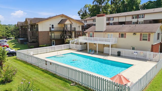 500 Paragon Mills Rd Apt M19, Nashville, TN 37211