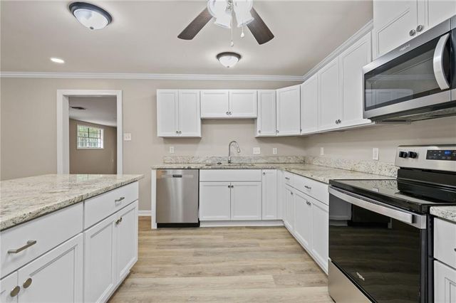 7060 Lake Road N, Mobile, AL 36605