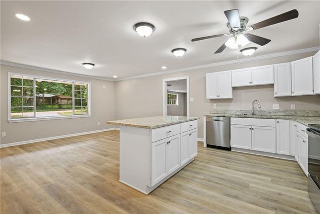 7060 Lake Road N, Mobile, AL 36605
