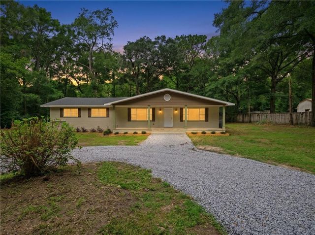 7060 Lake Road N, Mobile, AL 36605