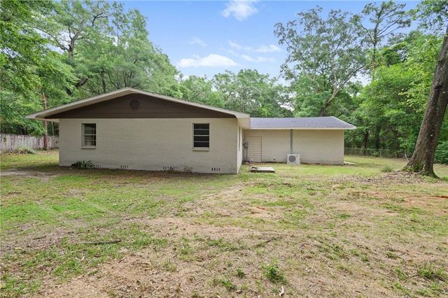 7060 Lake Road N, Mobile, AL 36605