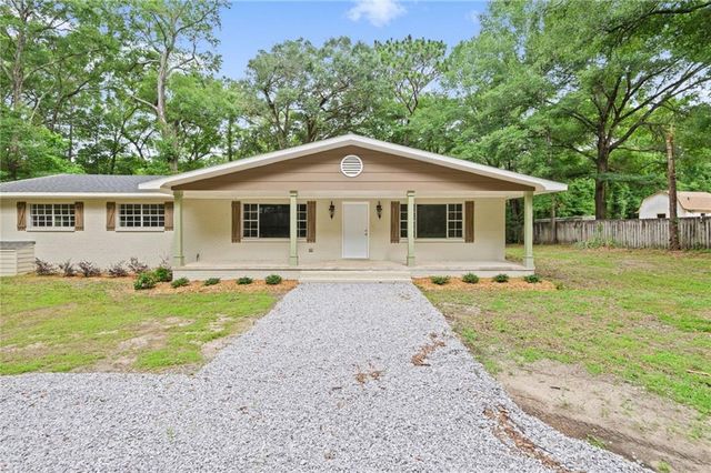 7060 Lake Road N, Mobile, AL 36605