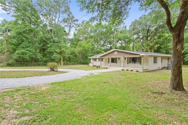 7060 Lake Road N, Mobile, AL 36605