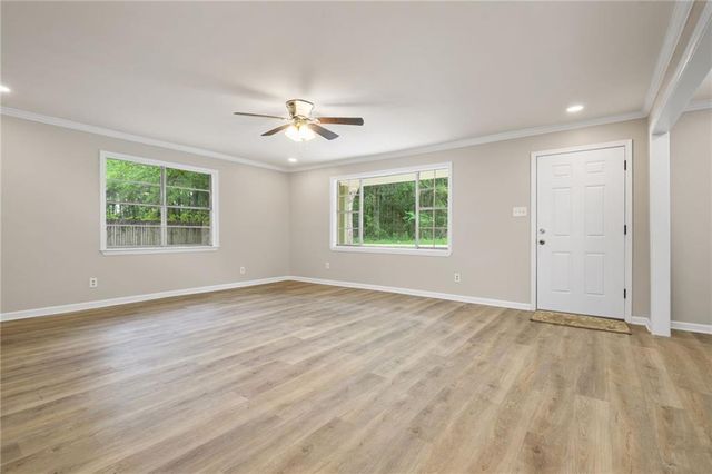 7060 Lake Road N, Mobile, AL 36605