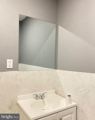 1230 N 15TH ST, Philadelphia, PA 19121