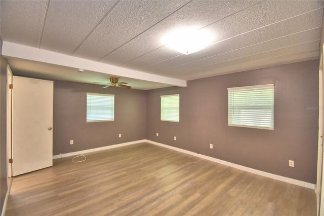 111 PARADISE LANE, Auburndale, FL 33823