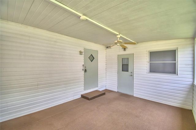 111 PARADISE LANE, Auburndale, FL 33823