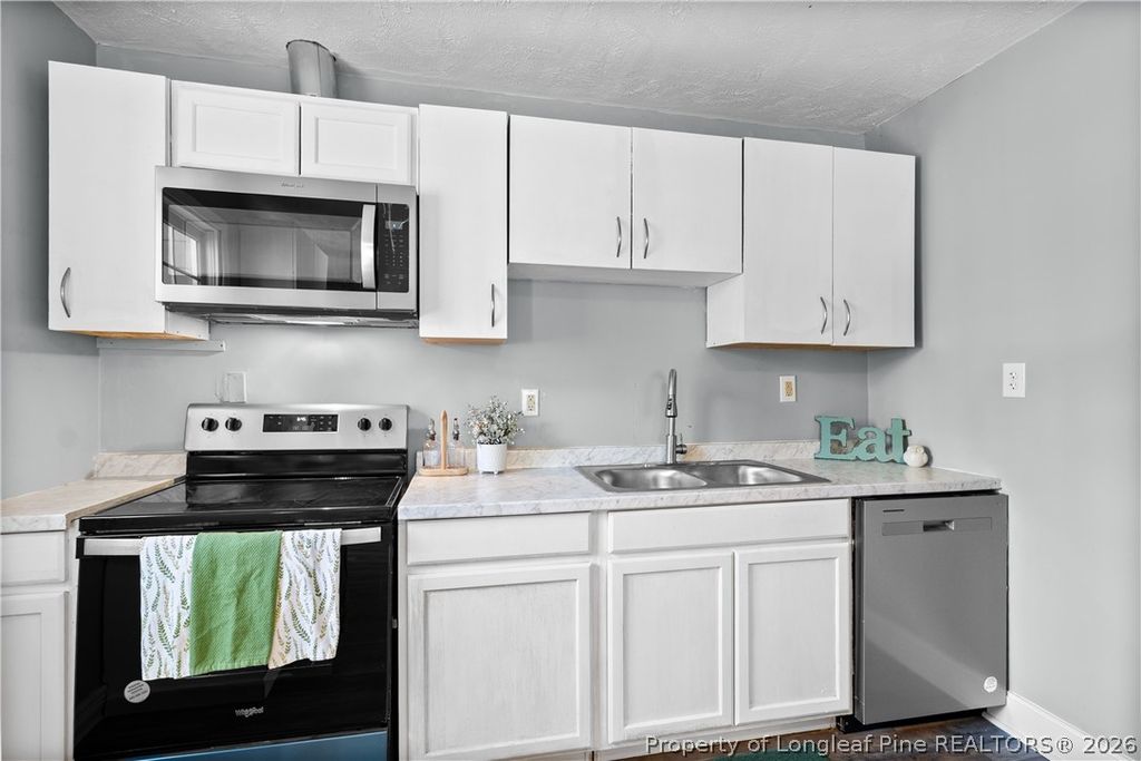 115 Brookwood Avenue, Fayetteville, NC 28301 — photo 14