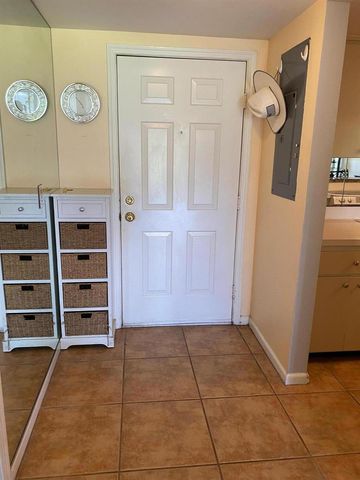 11863 Wimbledon Circle 440, Wellington, FL 33414
