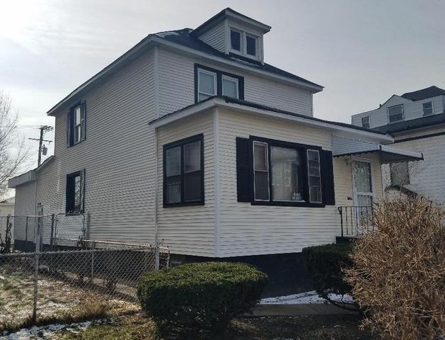 2247 W 10th Place, Gary, IN 46404