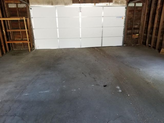 2247 W 10th Place, Gary, IN 46404