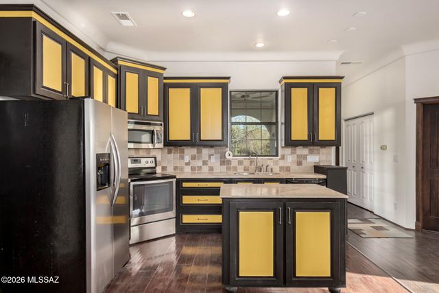 41420 E Cathy Lane, Marana, AZ 85658