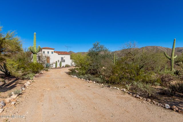 41420 E Cathy Lane, Marana, AZ 85658