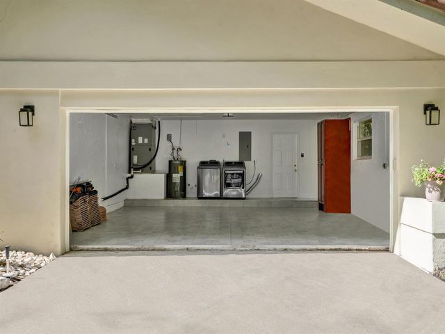2401 NW 39th Street, Boca Raton, FL 33431