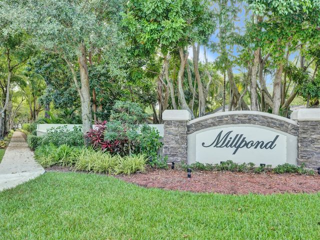 2401 NW 39th Street, Boca Raton, FL 33431